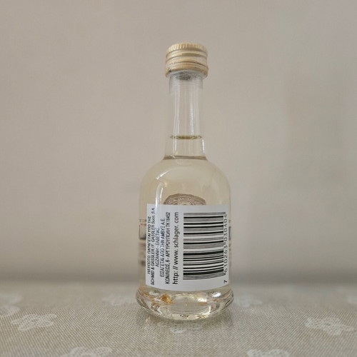 Goldschlager liqueur with edible 24k gold flakes, 50ml