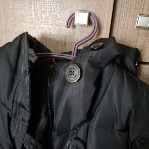 Nike women's black jacket small, like new
