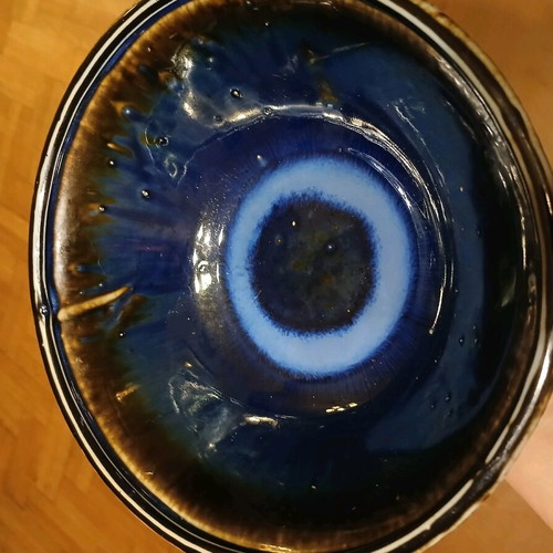 Indian vase reproduction with elephant shape like new, ceramic