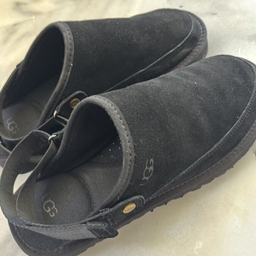 Ugg black size 42 like new with anatomical insole
