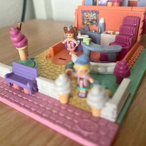 Polly Pocket Ice Cream Parlor 1995 vintage, used, complete