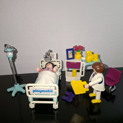 Playmobil Hospital 3980 and 3979 like new pack of two sets