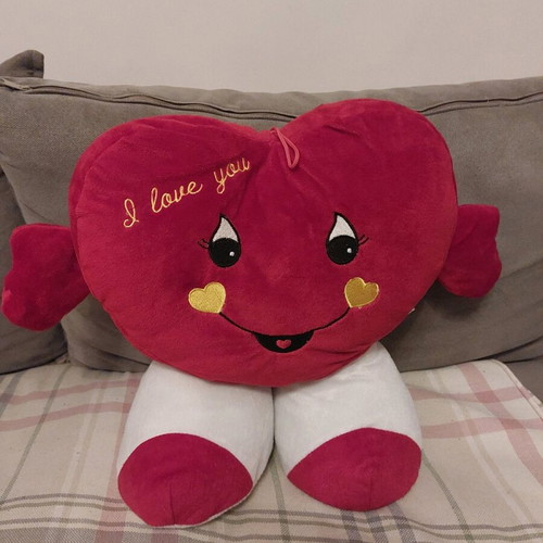 Plush Heart 35 cm like new, red with white legs