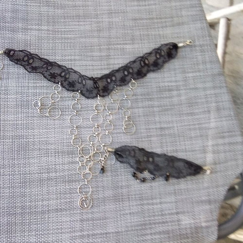 Lace choker set like new with bracelet