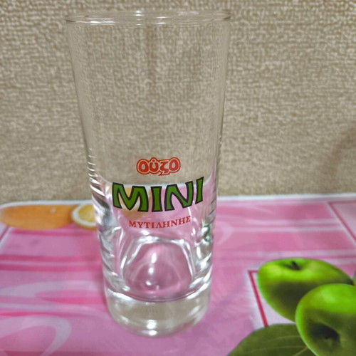Set of 5 glass glasses like new, ideal for wine and ouzo