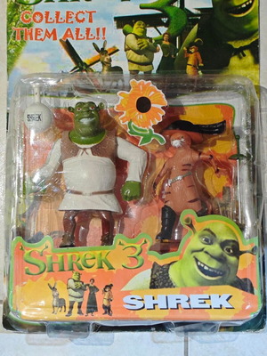 Συλλεκτικό σετ φιγούρων Shrek 3 σαν καινούργιο με Shrek και Γάτο Σον Πιέρ