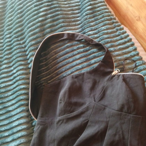Gramma black medium dress used