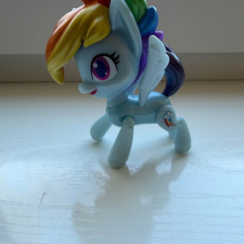 My Little Pony Rainbow Dash figure used, official Hasbro 4x8cm