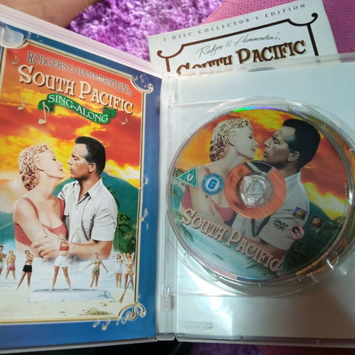 South Pacific 2 Disc Collector's Edition DVD like new, subbed
