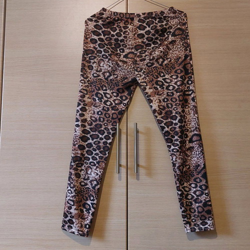 Leopard print elastic leggings like new, one size