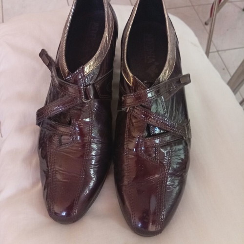 Atentta real leather shoes like new, size 41, sandals platforms
