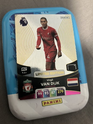 Virgil Van Dijk limited edition card new