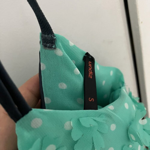 Undiz Mint/Turquoise Polka Dot Top with Navy Blue Ribbon S/M Like New
