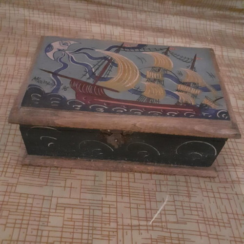 Wooden box Kallimeris like new, painting on wood