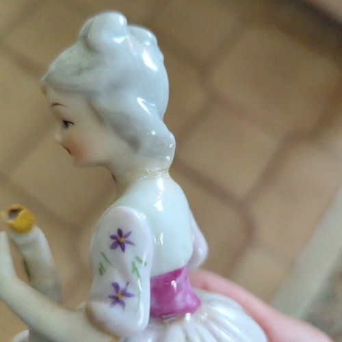 Porcelain vintage decoration used with repaired break