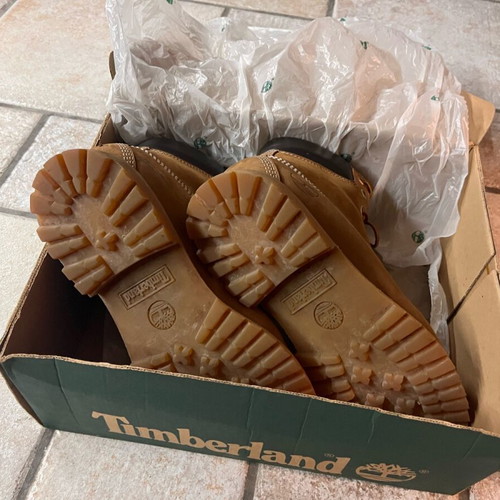 Timberland women's boots like new, brown Wheat Nubuck