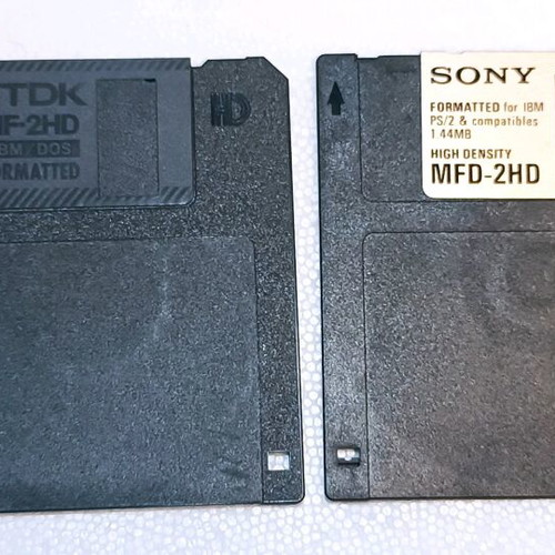Floppy disks used, pack of 2