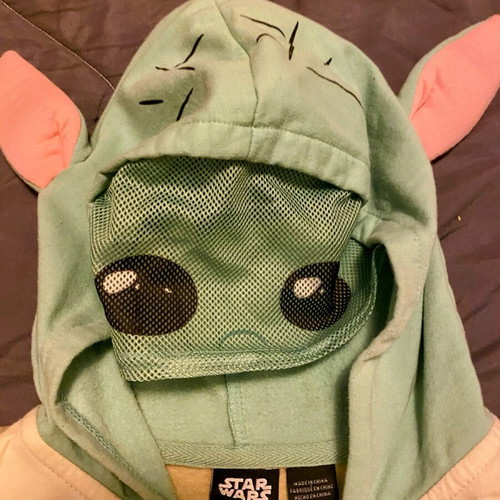 Star Wars Mandalorian Hoodie "The Child" with mask and collectible zipper like new