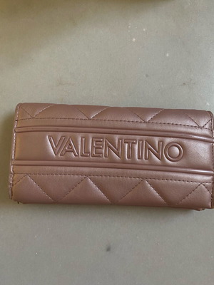 Mario Valentino wallet used, pink metallic color