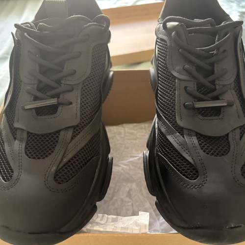 Steve Madden Possess sneakers, black, size 44
