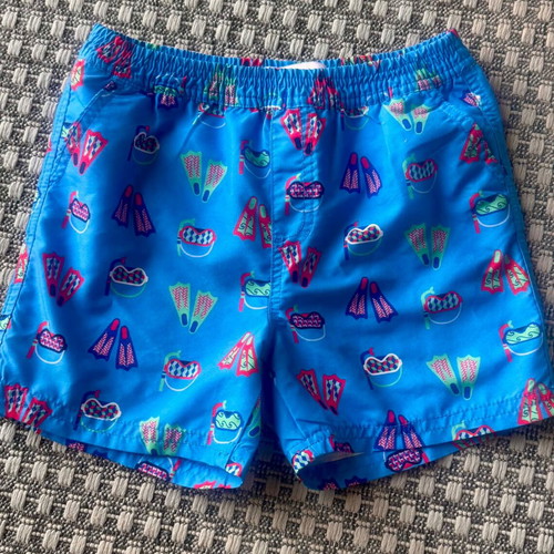Boys' swimwear like new, set of 2, size 7-8, multicolor