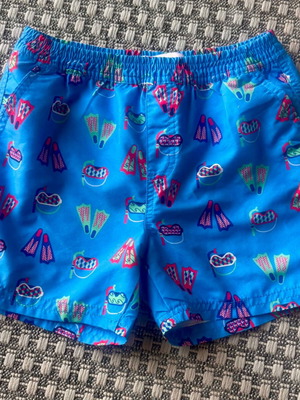 Boys' swimwear like new, set of 2, size 7-8, multicolor
