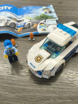 Lego City 60239 Police Patrol Car used with minifigure