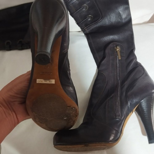 Leather high-heeled boots size 37, brown