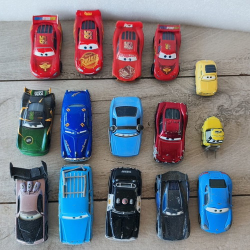 Mattel Disney Pixar Cars 15 toy cars
