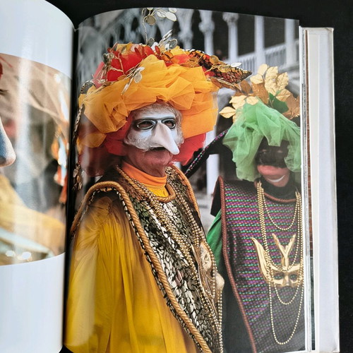 Venetian Scaramouche mask, gold Papier-mâché
