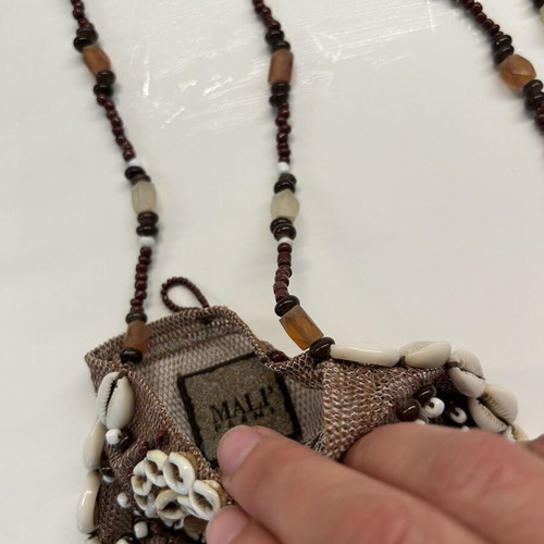 Knitted crossbody bag with shells like new, brown