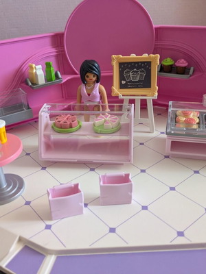 Playmobil City Life Pastry Shop 9080 like new with accessories