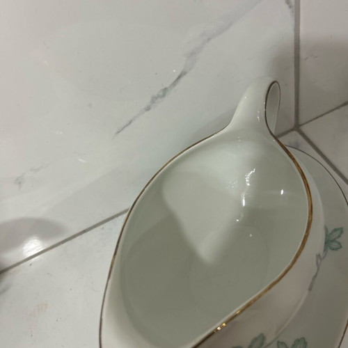 Bavaria sauce boat new with built-in saucer