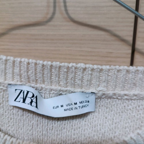 Πουλόβερ Zara σαν καινούργιο, άσπρο και κόκκινο, μέγεθος M