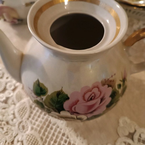 Vintage teapot like new