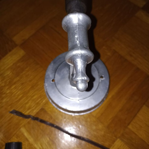 Outdoor lighting set used, includes sockets