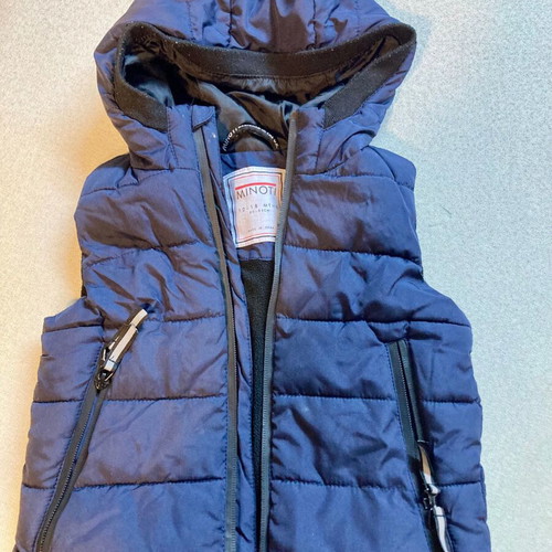 Minoti baby sleeveless jacket like new with fleece lining