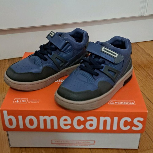 Biomecanics shoes size 28 blue like new