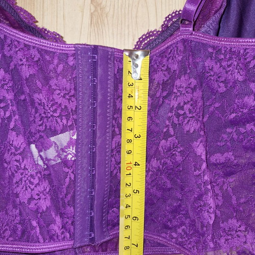 Corset bra purple new, size 2XL with adjustable straps and 9 hooks