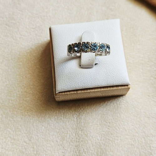 925 silver row ring with blue-green zircon stones