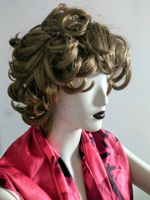 Lace Front Wig short curly, like new, 100% Kanekalon