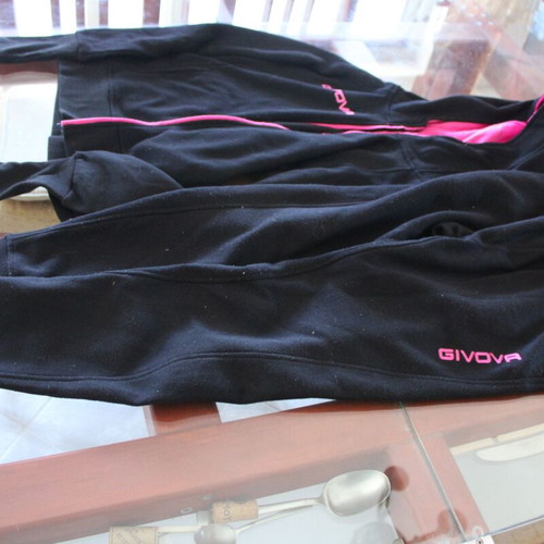 Givova tracksuit set with sweatshirt size S like new, blue