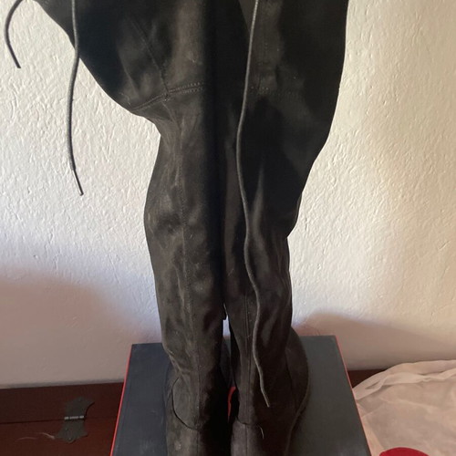 Exe boots tall like new, lace-up back size 38 black