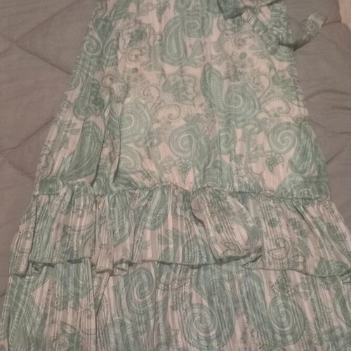 Women's skirt and top set like new, white and turquoise