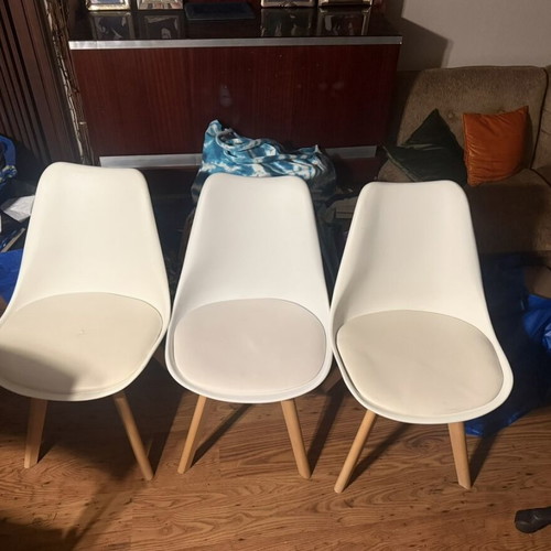 Chairs pack of 3 white modern used