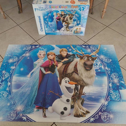 Clementoni Frozen & Mickey puzzles used, 70x100 cm, 40 pieces, pack of 2