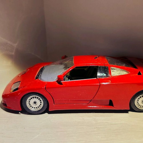Bugatti 11GB Burago used 1/24 1991