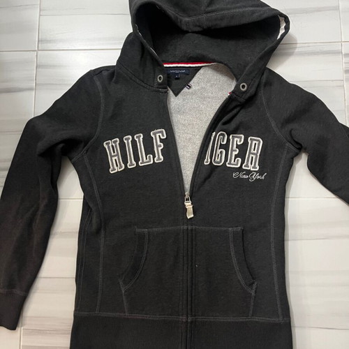 Tommy Hilfiger women's sweatshirt like new, gray
