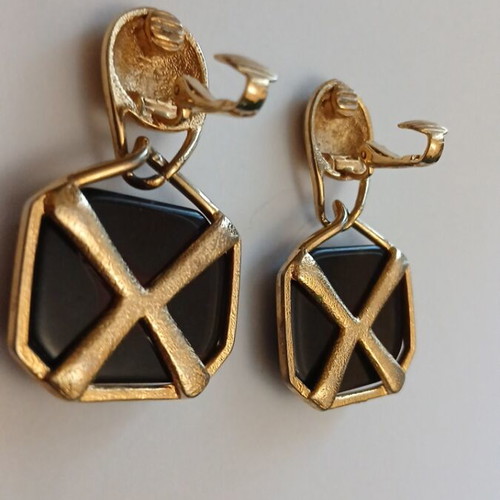 Vintage clip-on earrings deep cognac amber with gold 4 cm, like new