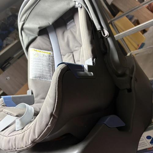 Car seat with Isofix for up to 3 years